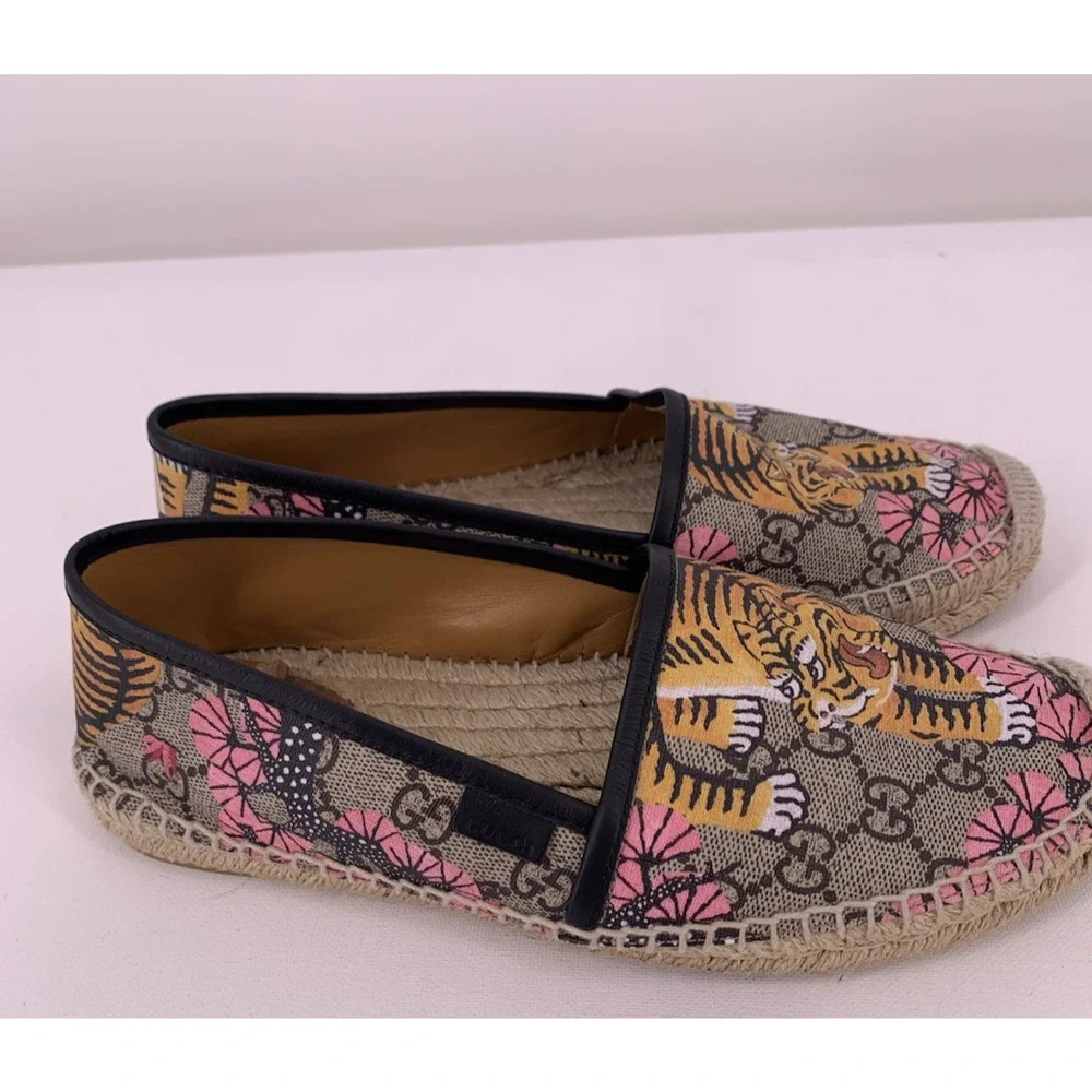 Gucci Bengal Tiger Floral Supreme Monogram Canvas Round Toe Espadrilles 38.5
